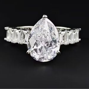 🔷 NEW Pear shaped CZ Elegant Silver Women's Ring 🔷